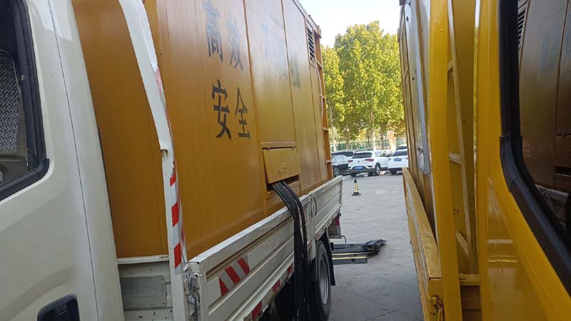 安多如何判断柴油发电机组和UPS电源的切换时间是否符合要求？