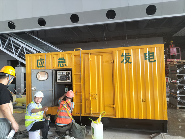 安多怎样判断空气滤清器是否需要更换？